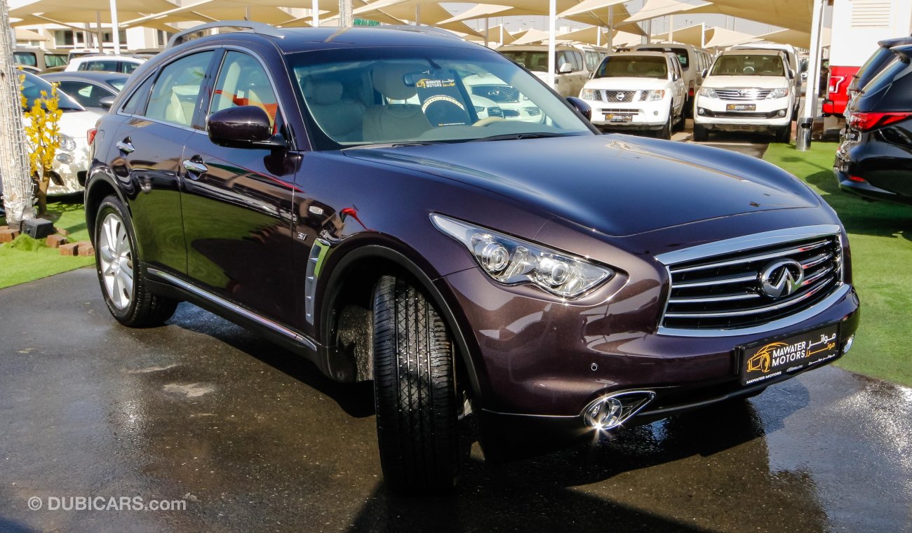 Infiniti QX70