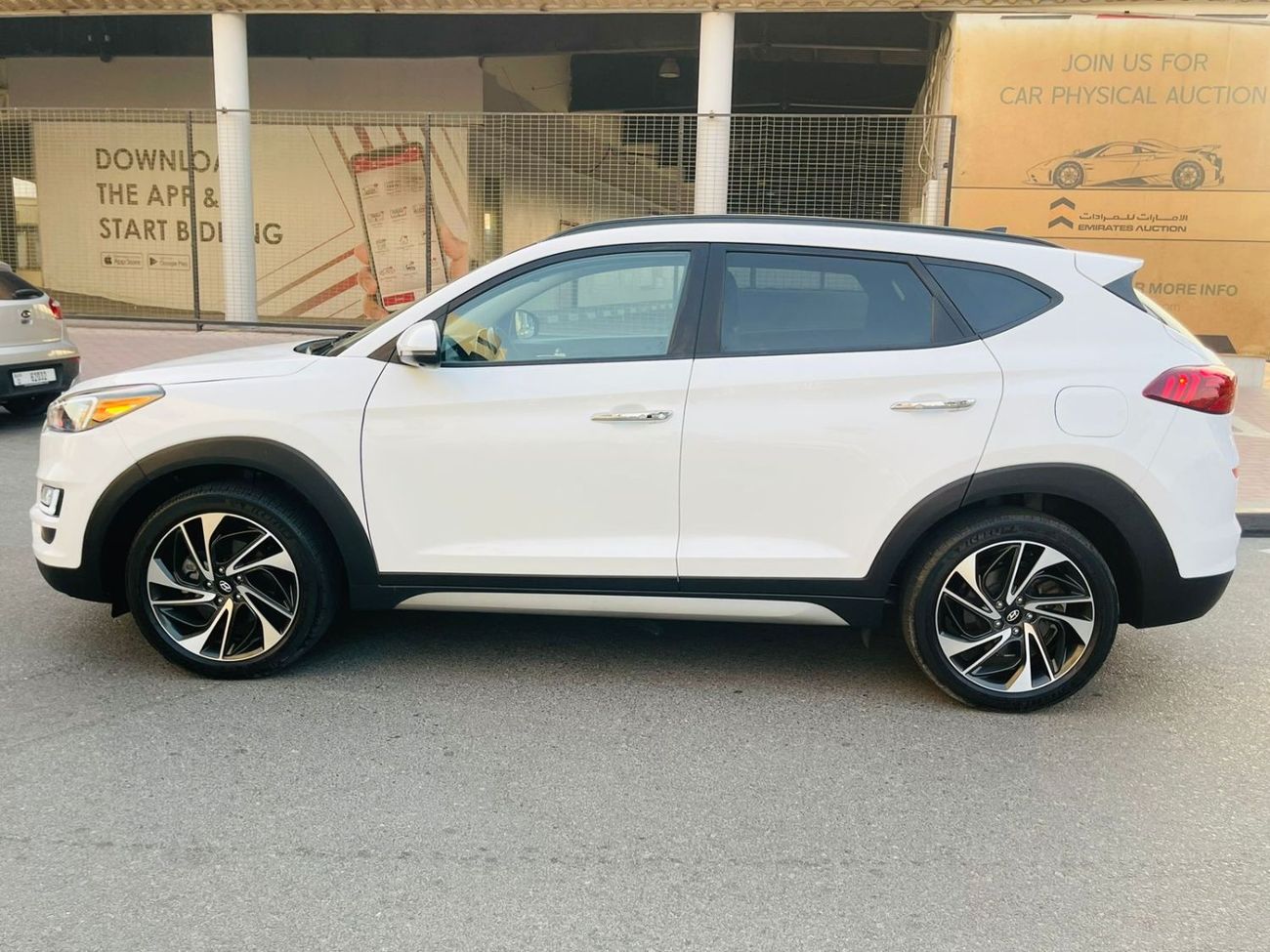 Hyundai Tucson Hyundai Tucson Year: 2021 Color: White