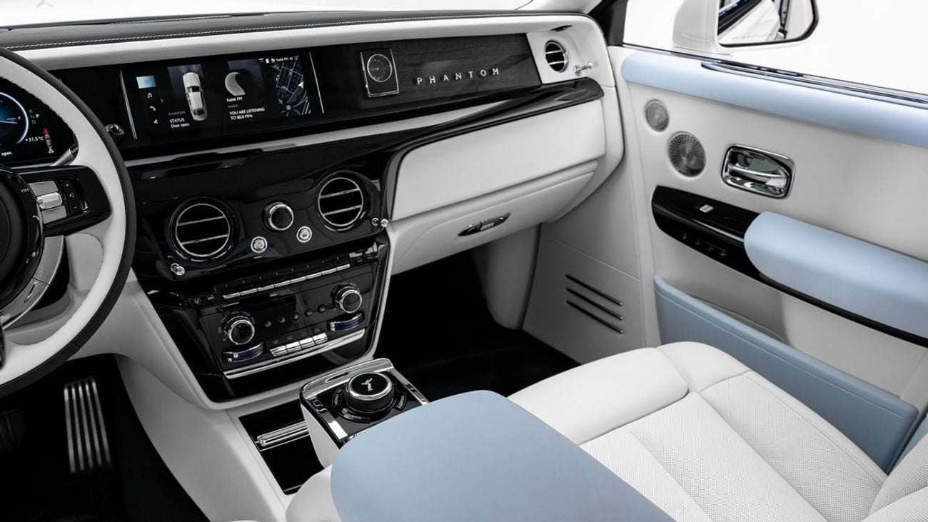 Rolls Royce Phantom EWB - 2026 - GCC Specs - Under Warranty and Service Contract