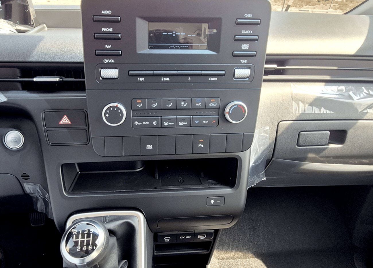 Hyundai Staria (US4)_11-SEATER COMFORT (D) M/T