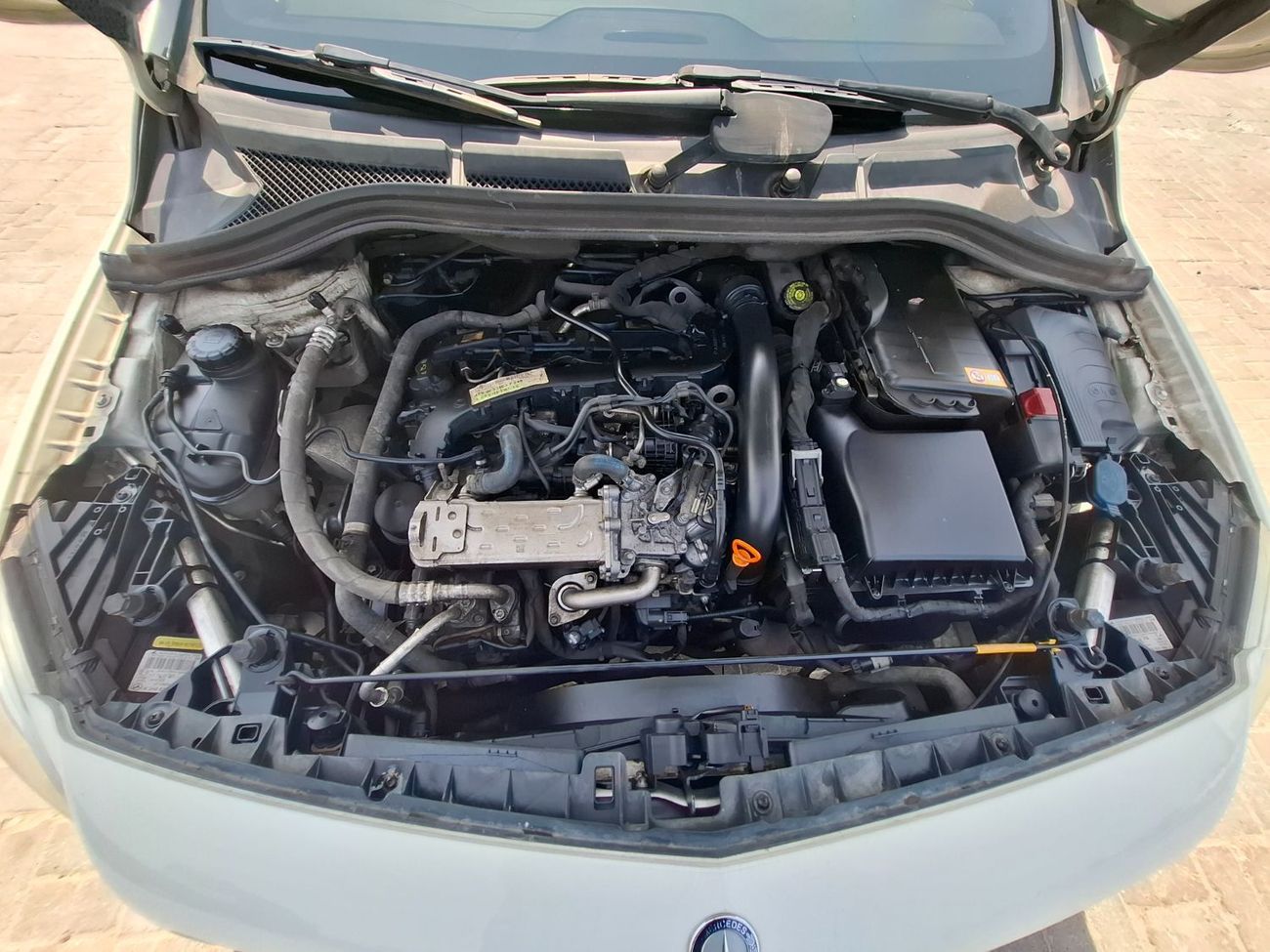 Mercedes-Benz B 200 Mercedes-Benz B200 2013