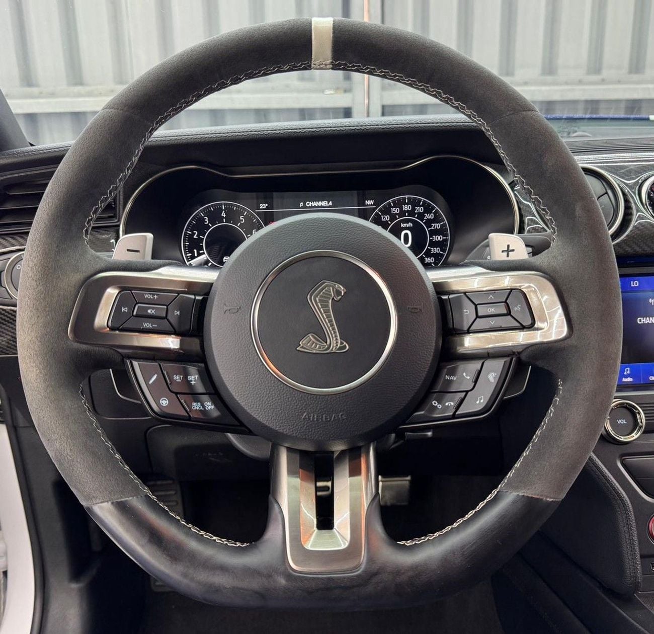 Ford Mustang SHELBY GT500 Ford Mustang Shelby GT500 2022 Low Mileage | GCC | White/Blue | AL Tayer Warranty and Service 2028