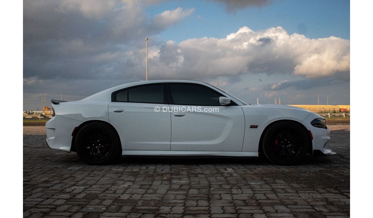 Dodge Charger SRT 392