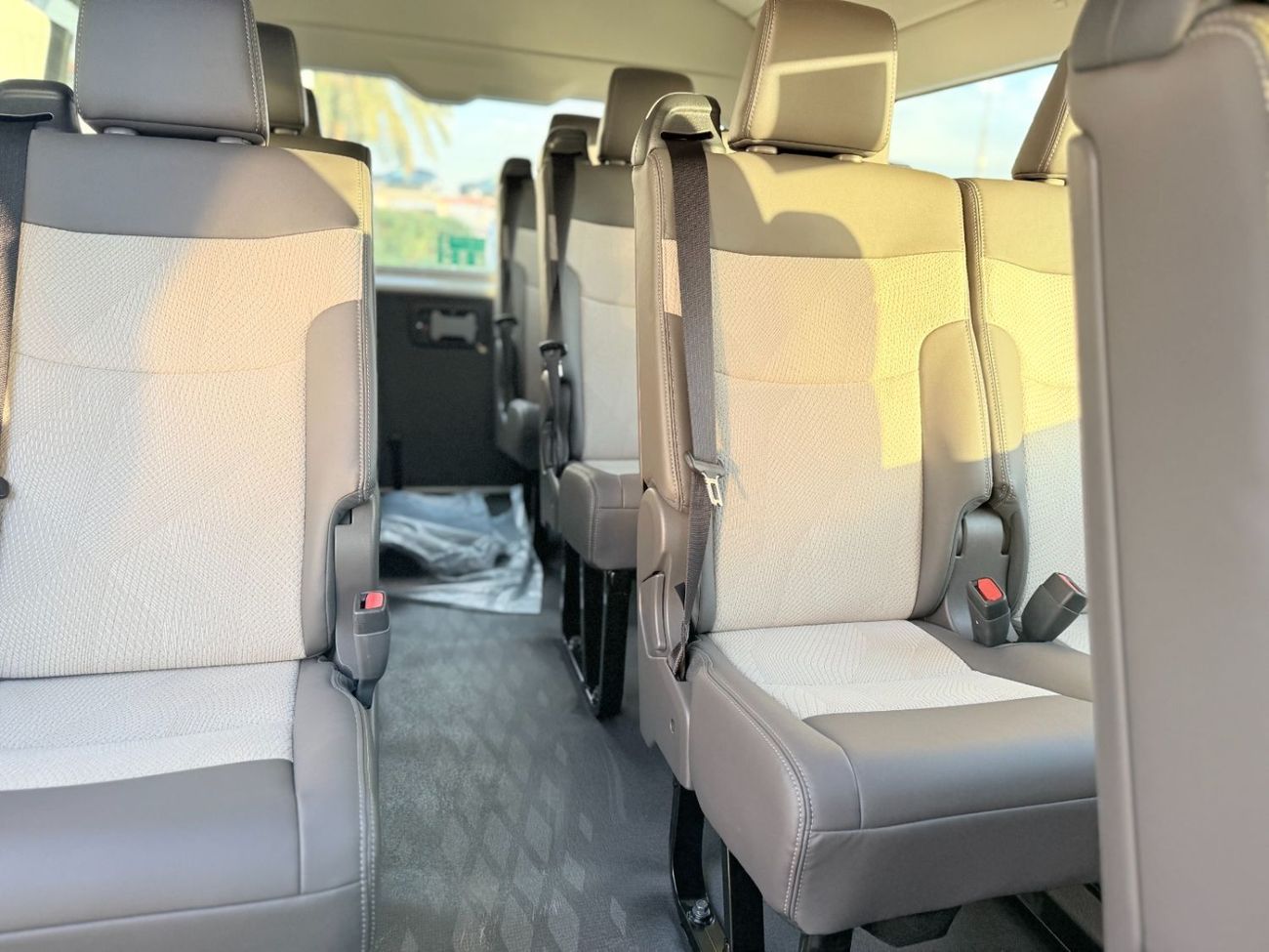 Toyota Hiace 2026 Toyota Hiace GL 13-Seater High-Roof Full-Option 3.5L V6 Petrol A/T RWD Export Only