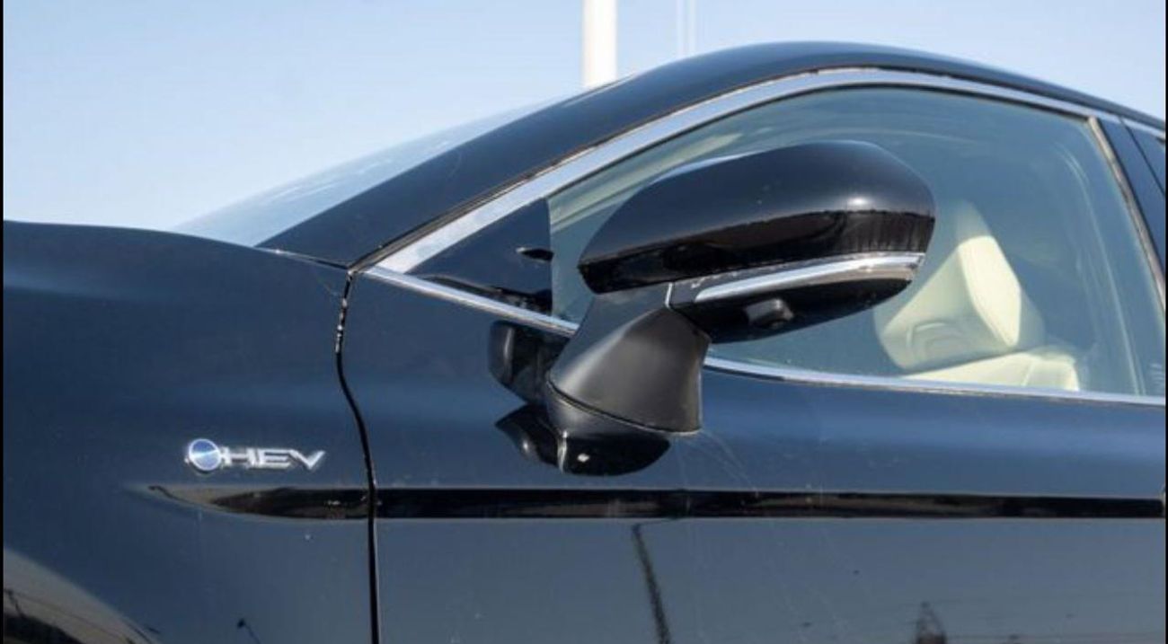 Toyota Camry Toyota Camera Limited Hybrid Full option 2025 2.5L petrol Engine Colour Black Transmission Automatic