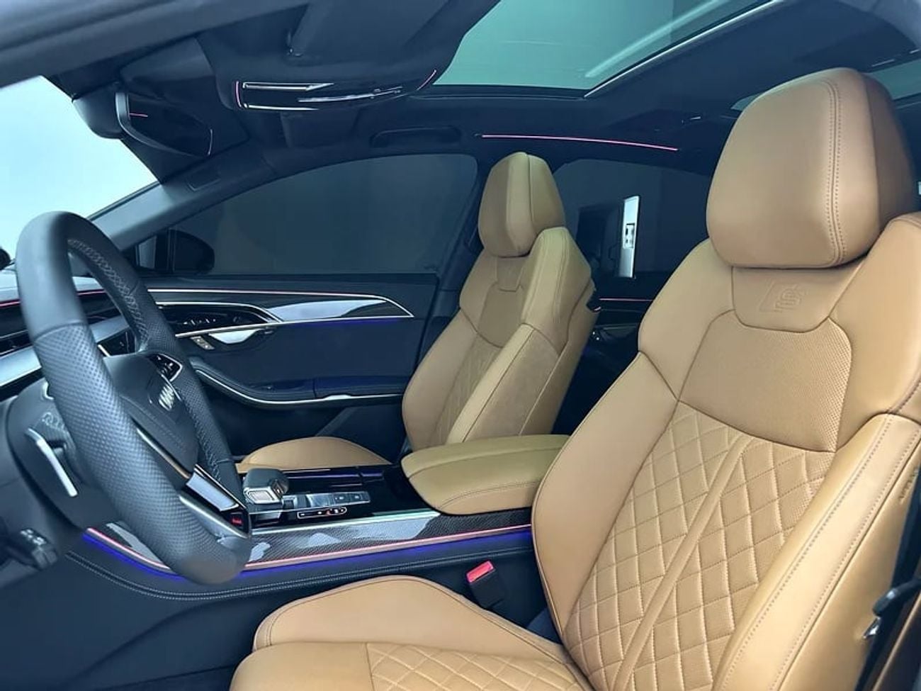 Audi A8 55 TFSI LWB 55 TFSI quat 340hp Luxury (Ref# 008135)