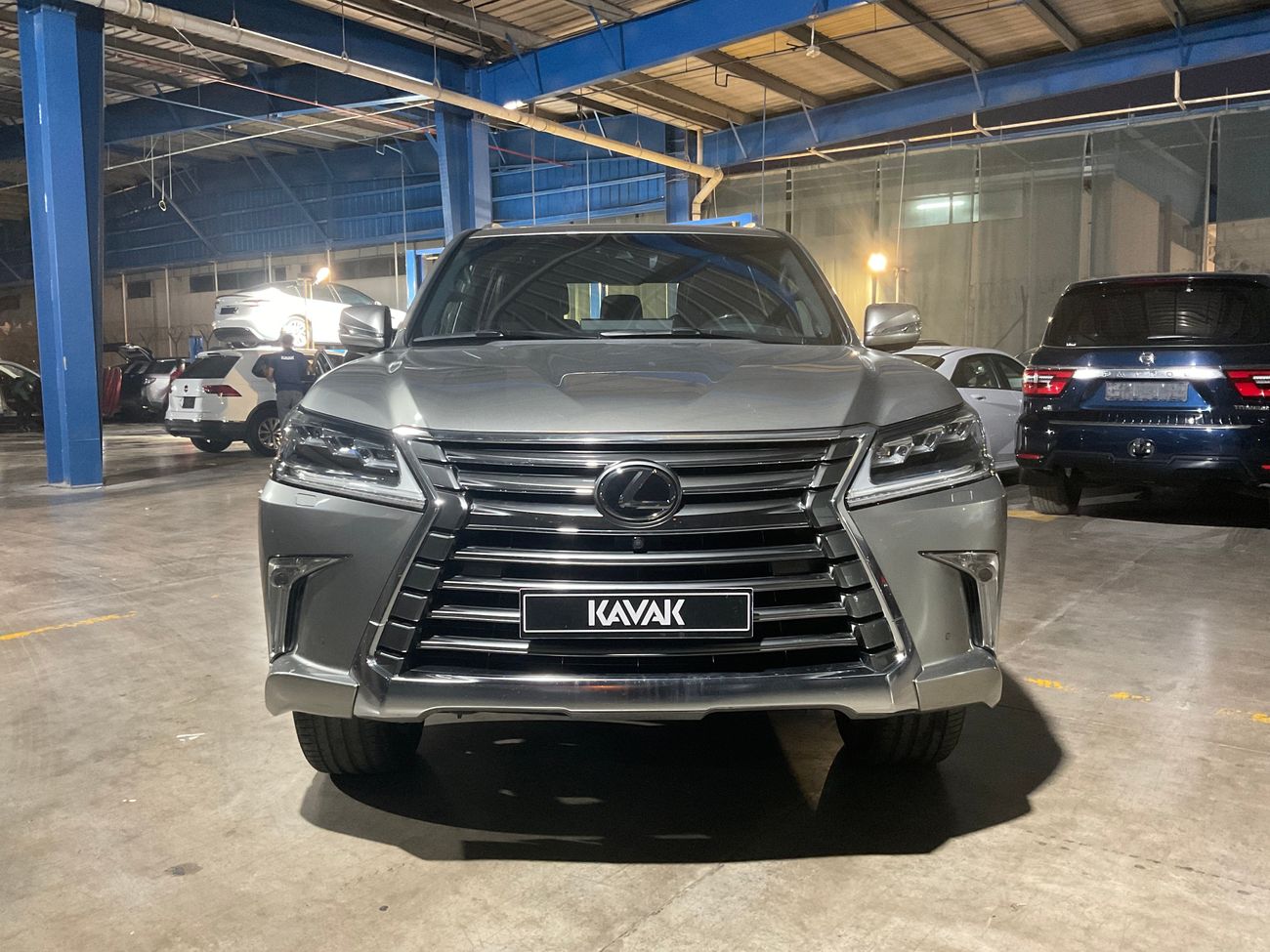 Lexus LX 570 Platinum 5.7L Platinum | Guaranteed Warranty | 0 Down Payment