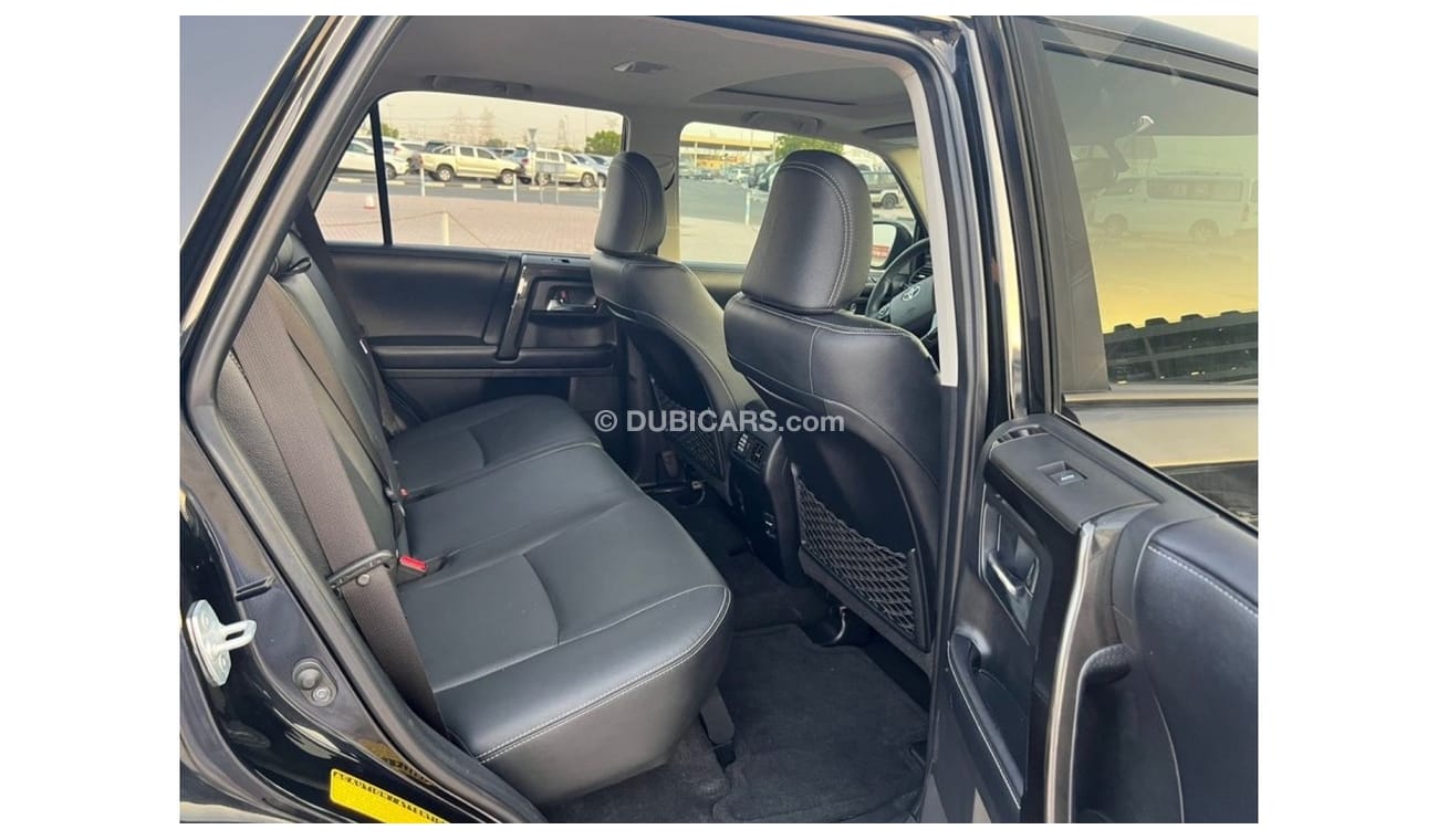 Toyota 4Runner 2019 BLACK EDITION PUSH START ENGINE SUNROOF 4x4