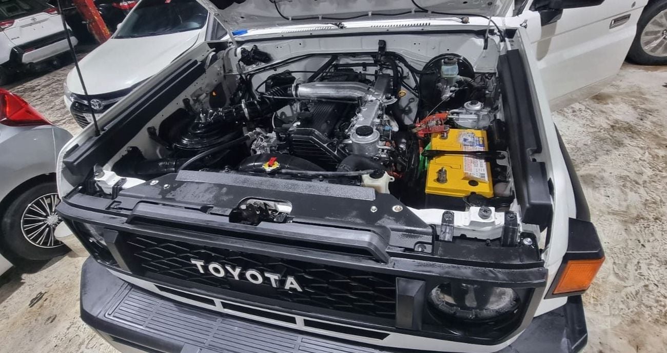 Toyota Land Cruiser Pick Up Toyota landcruise pickup 2021Model Modified 2024 v6 4.2 Diesel engine Colour White Transmission Manu