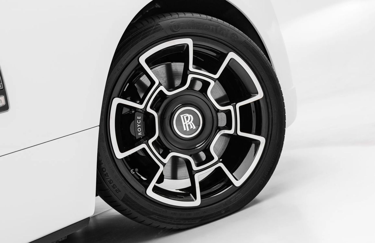 Rolls-Royce Dawn 6.6L V12 Twin-Turbocharged Engine