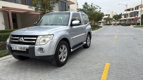 Mitsubishi Pajero GLS Highline 3.8L (241 HP)