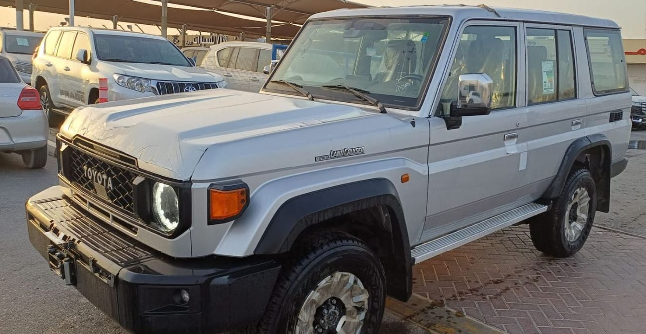 Toyota Land Cruiser 70 HT VXR
