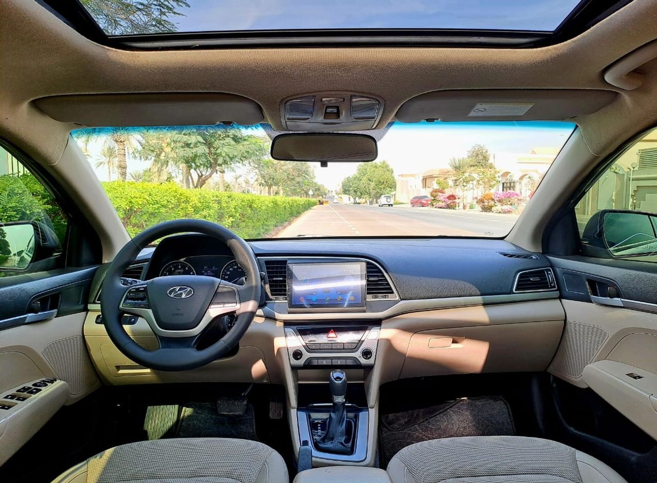 هيونداي إلانترا GL High 2.0L 2017 2.0L FULL OPTION (470/-MONTHLY)