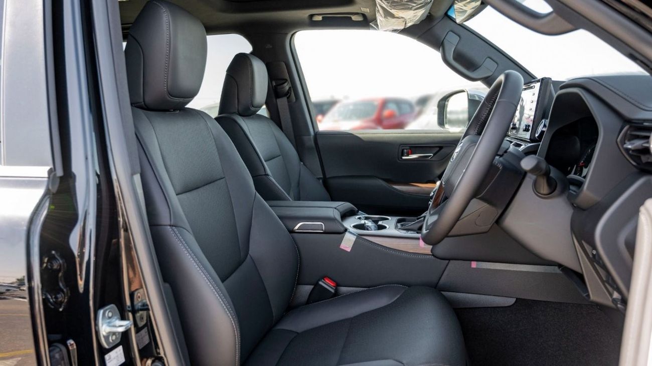 Toyota Land Cruiser 300 VX 3.3L DSL 2023YM Brand New RHD