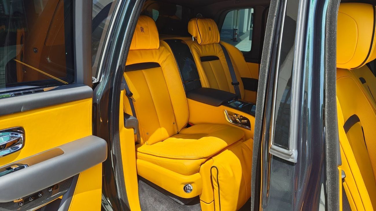Rolls Royce Cullinan GCC, Black badge