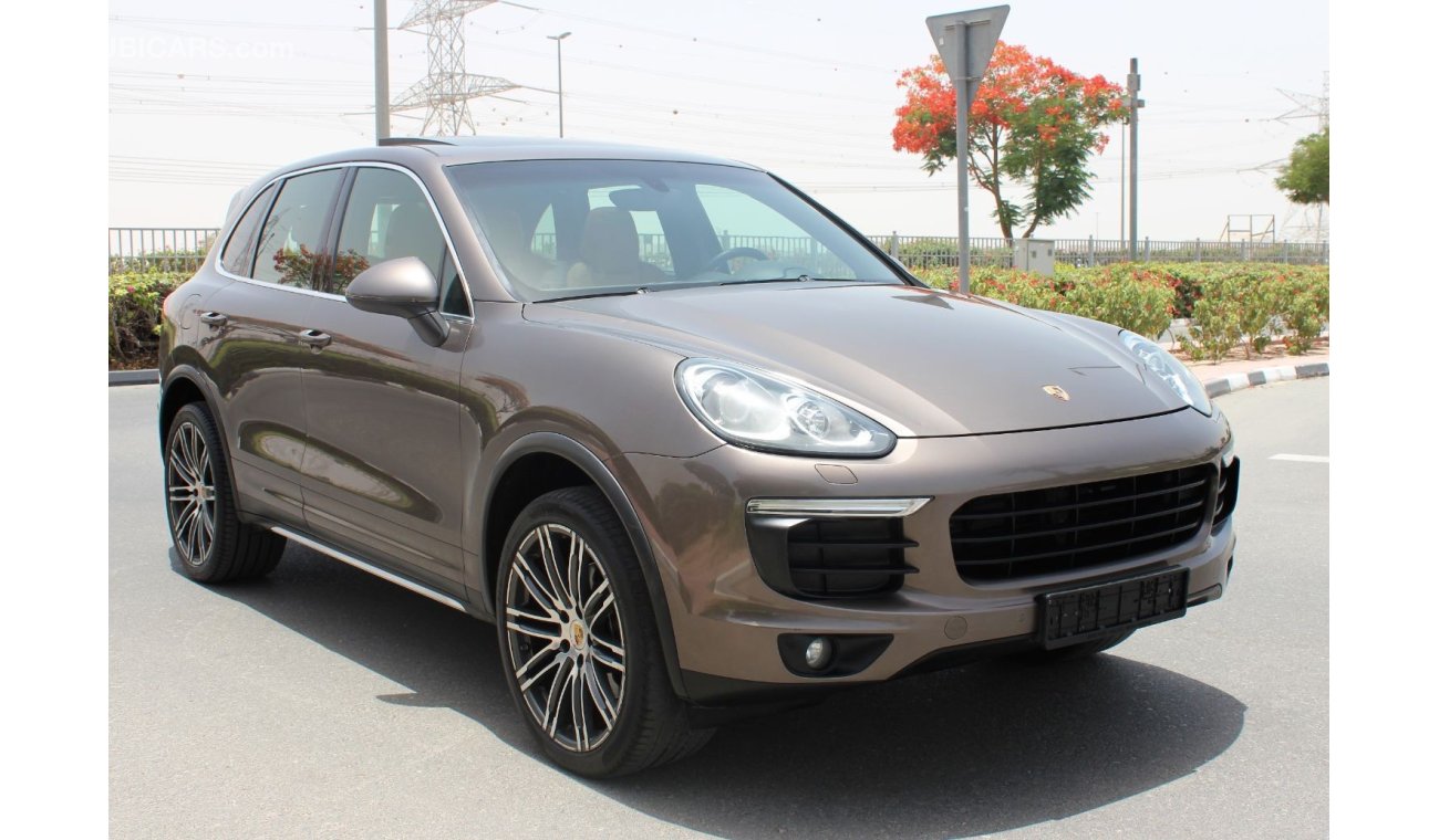 Porsche Cayenne S 2016/  V6/ 3.6/ GCC/ TOP OPTION/ 1 YEAR WARRANTY+FREE SERVICE CONTCRACT