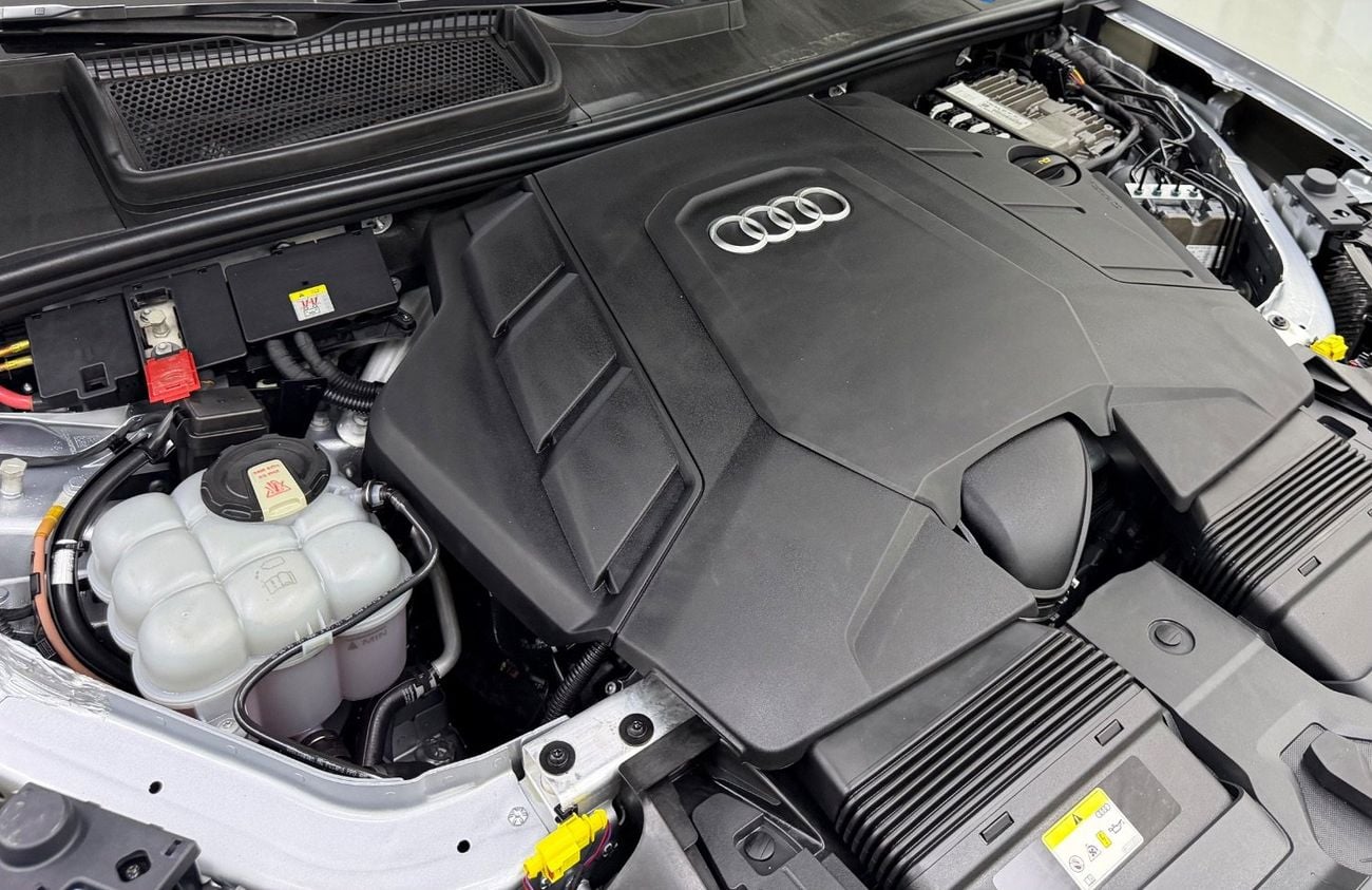 أودي Q7 55 TFSI quattro S Line 2.0L