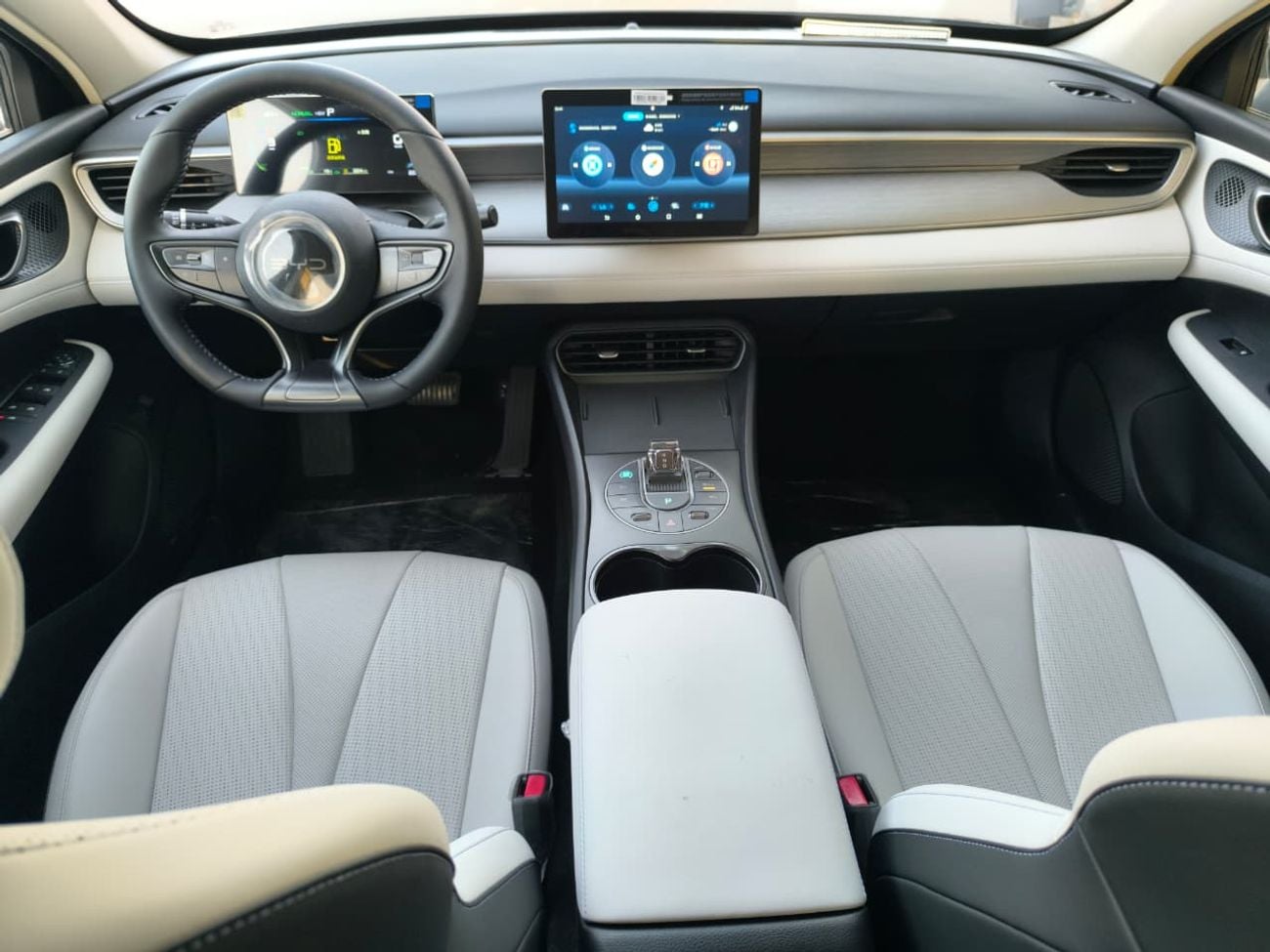 BYD Seal 05 DM-i (Plug In Hybrid) STD (NON GCC) 55km Ev Range 2025 Model
