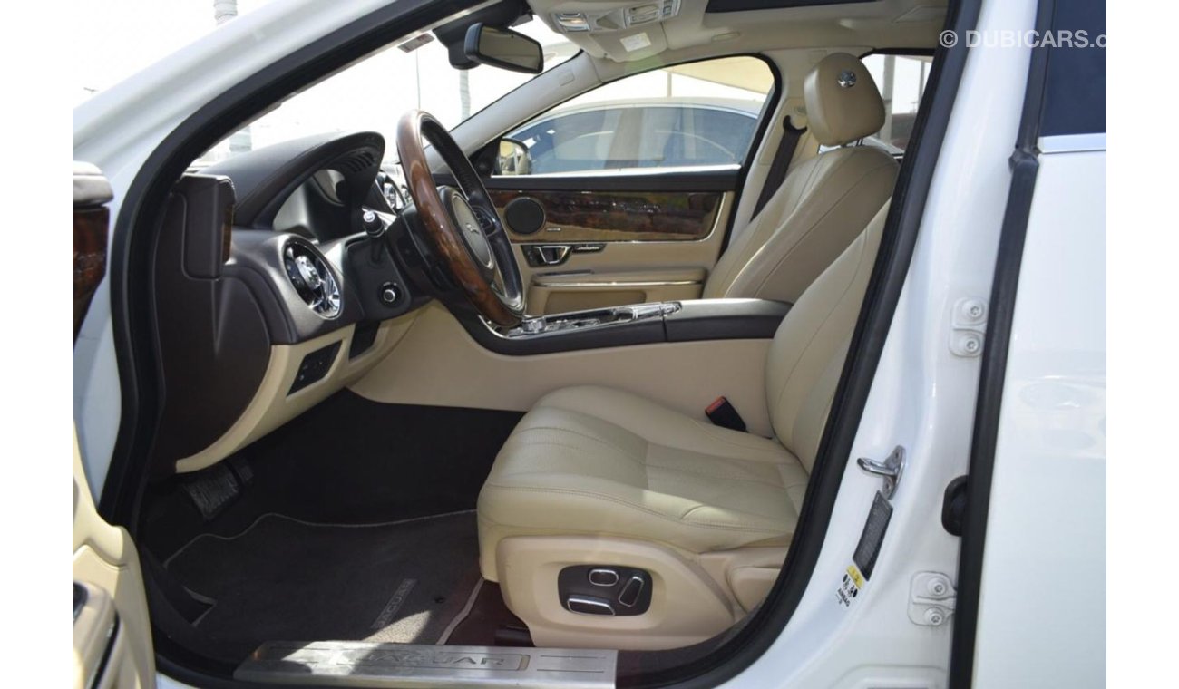 Jaguar XJ6 Gcc first owner top opition under warranty full servies history