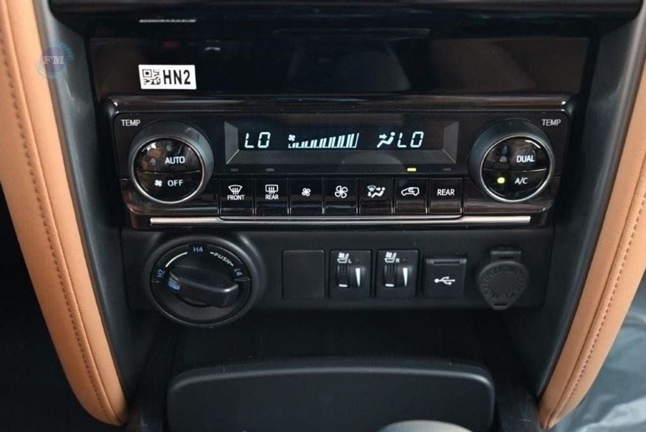 تويوتا فورتونر VXR+ 4.0L Petrol 4WD Automatic