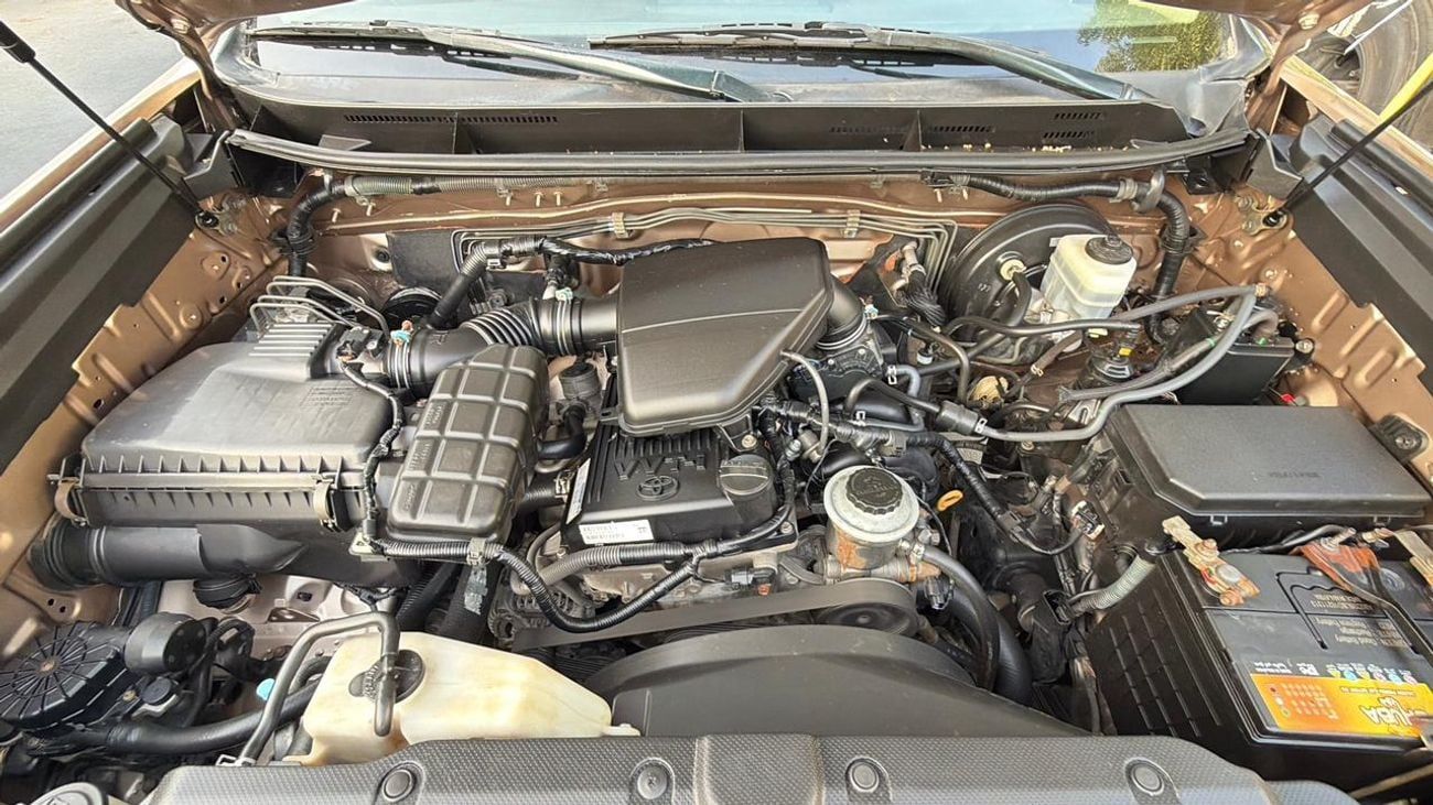 Toyota Prado MODIFIED TO 2023 MODEL | GR SPORTS GRILL INSTALLED |  BACK CAMERA | LHD | 2.7L PETROL | AUTOMATIC TR