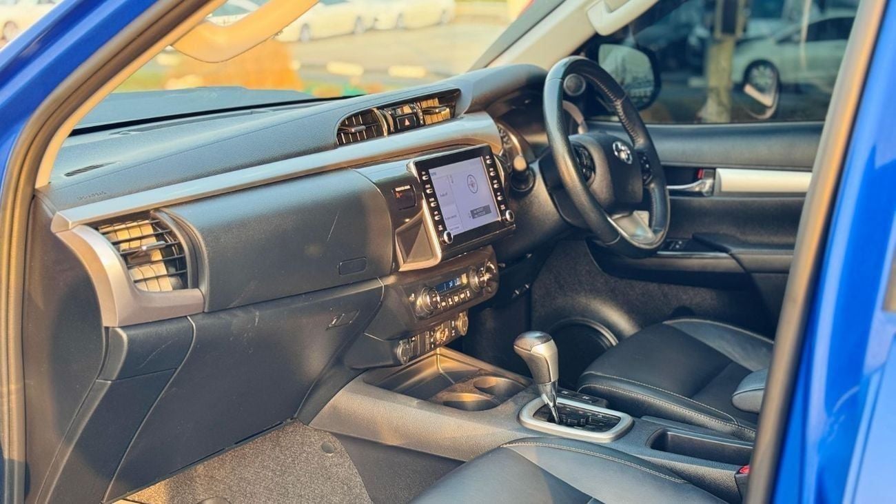 Toyota Hilux OFF-ROAD MODIFIED | 2.8L DIESEL ENGINE | HEAVY DUTY FRONT BUMPER | AUTOMATIC TRANSMISSION |