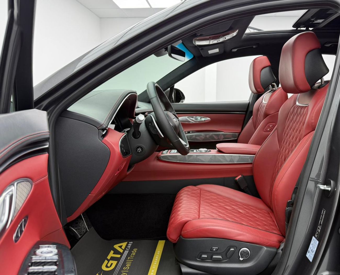 Genesis GV70 2022 Genesis GV70 Sport Prestige, 2027 Genesis Warranty + Service Pack, Low Km, Fully Loaded, GCC