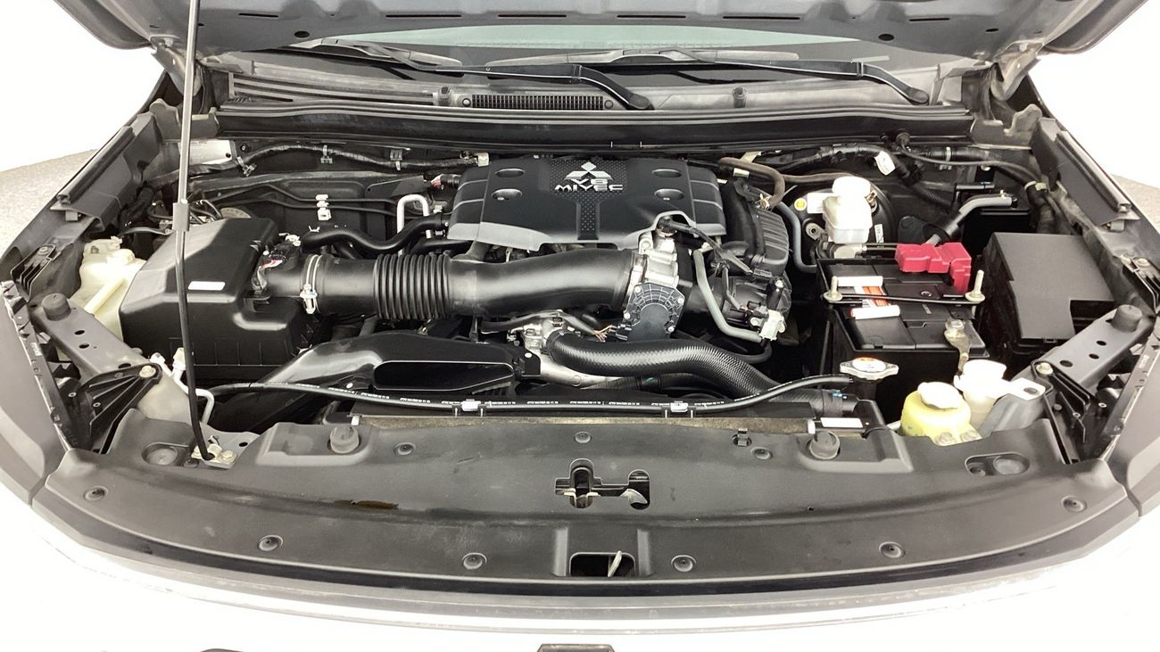 Mitsubishi Montero Sport GLS Mid | Guaranteed Warranty | 0 Down Payment