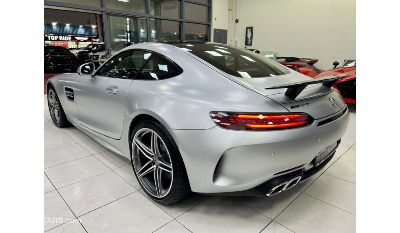 مرسيدس بنز AMG GT S