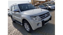 Mitsubishi Pajero MITSUBISHI PAJERO 2011- 3.8 - Full Option - Free Accident - Good Condition.