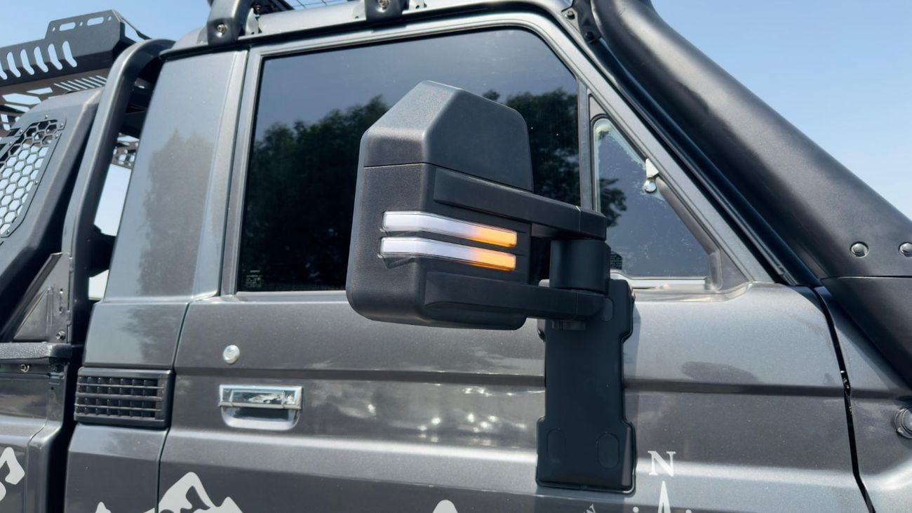 Toyota Land Cruiser Pick Up SINGLE CABIN | MANUAL TRANSMISSION | 4.5L DIESEL ENGINE | BULL BAR | RHD