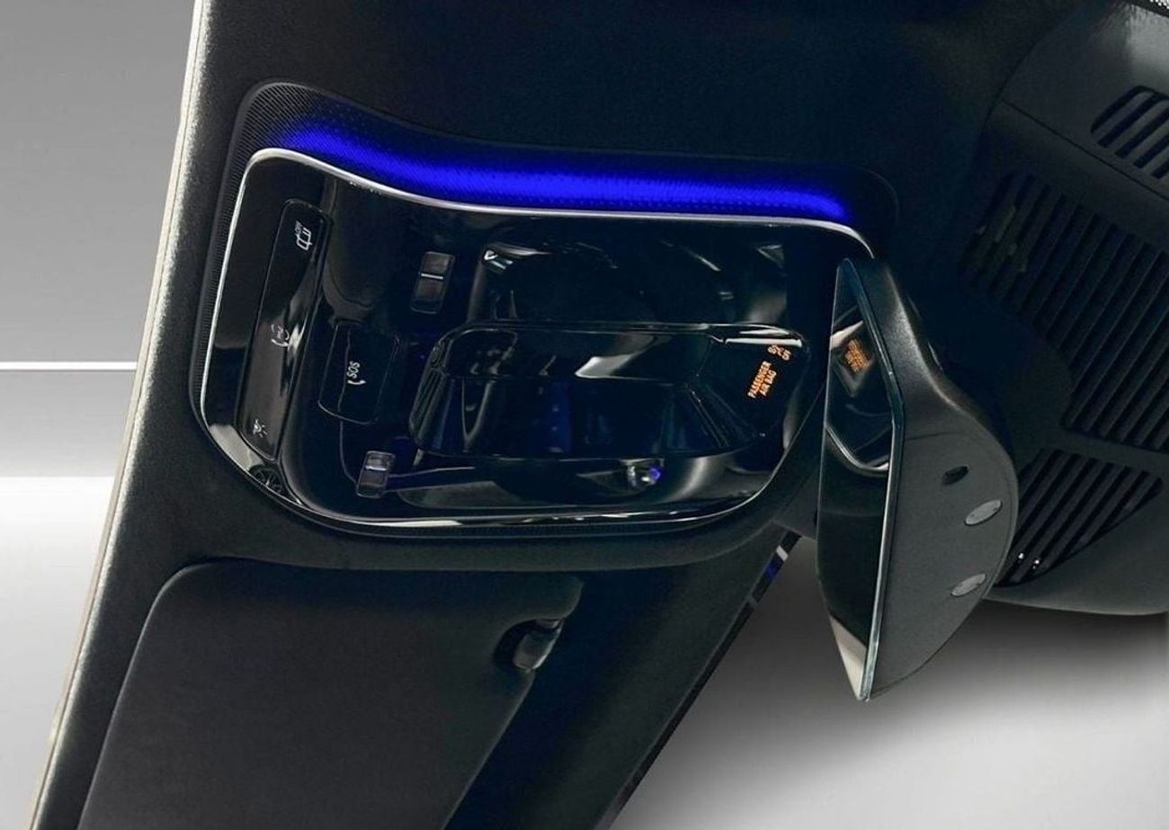 Mercedes-Benz SL 43 AMG STD Clean Title can be exported to Saudi Arabia