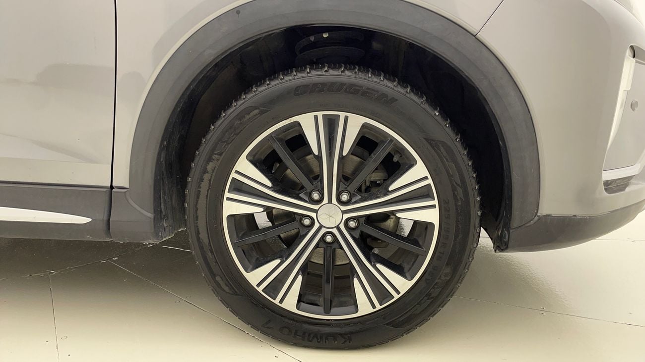 Mitsubishi Eclipse Cross GLS MID 1.5 | Zero Down Payment | Home Test Drive