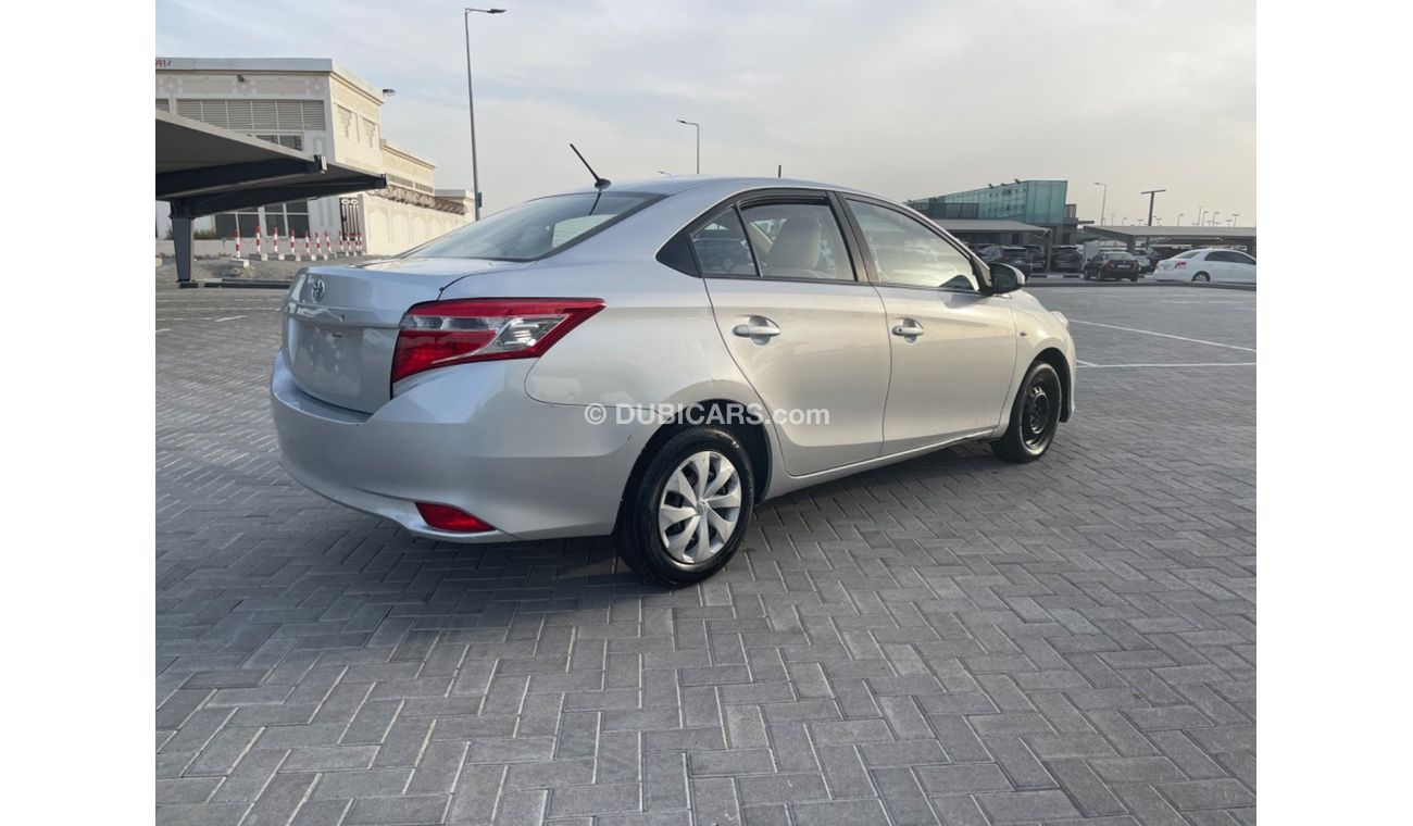 تويوتا يارس Toyota Yaris (GCC SPEC) - 2016- VERY GOOD CONDITION