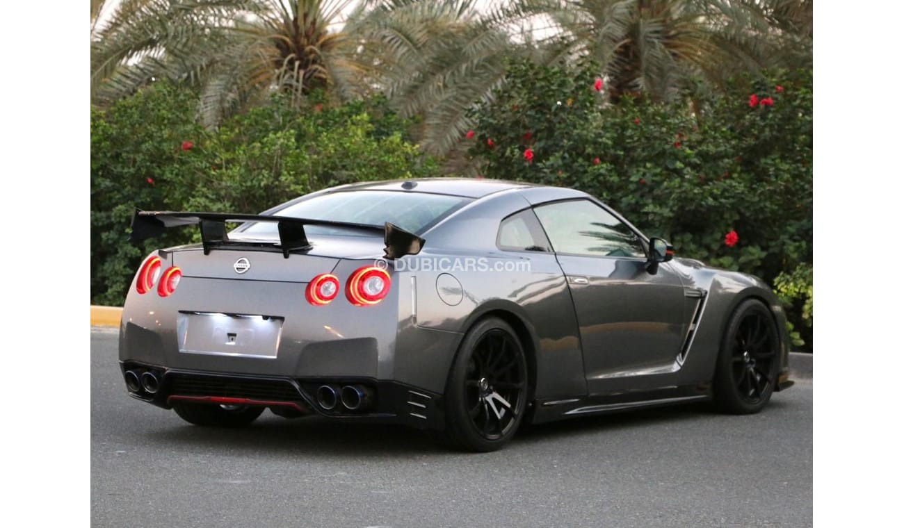 Nissan GTR Std NISSAN GT-R 2013 IMPORT AMERICA FULL CARBON FIBER PERFECT CONDITION