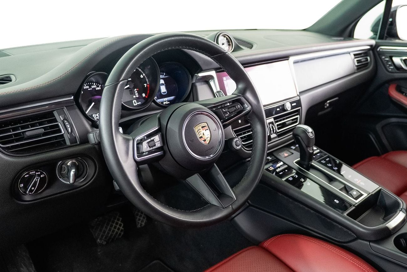 Porsche Macan Std 2.0L (252 HP)