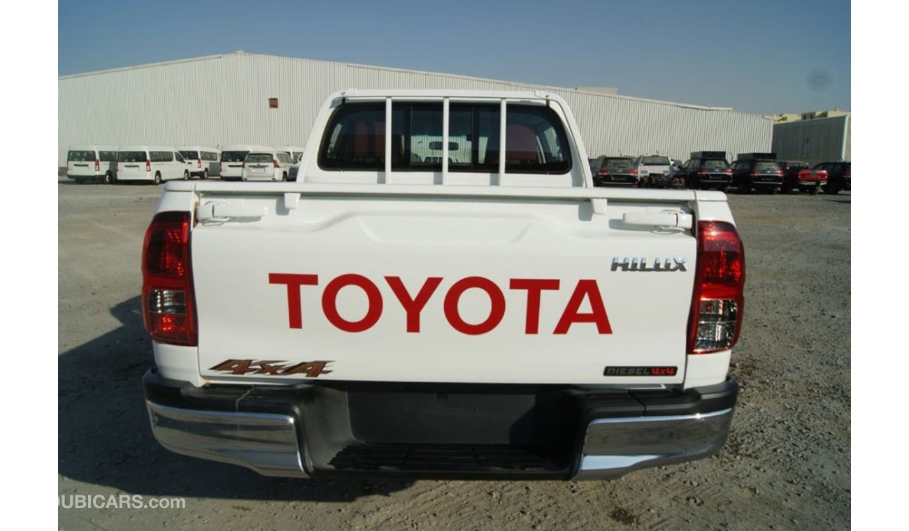 Toyota Hilux 2.4L Diesel Double Cab DLX Manual