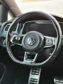 Volkswagen Golf GTI SE