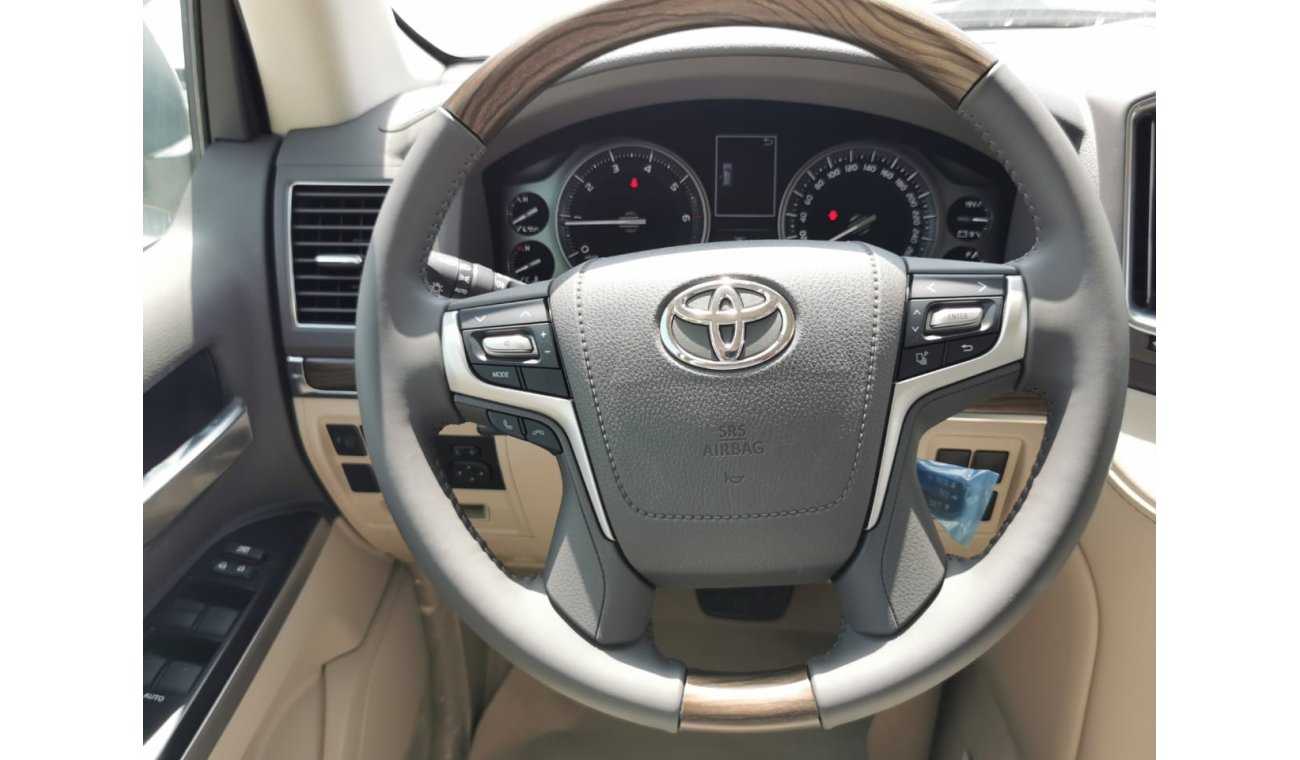 Toyota Land Cruiser 5.7L, V8, BASIC OPTION, 2021 MODEL, WHITE , ONLY FOR EXPORT