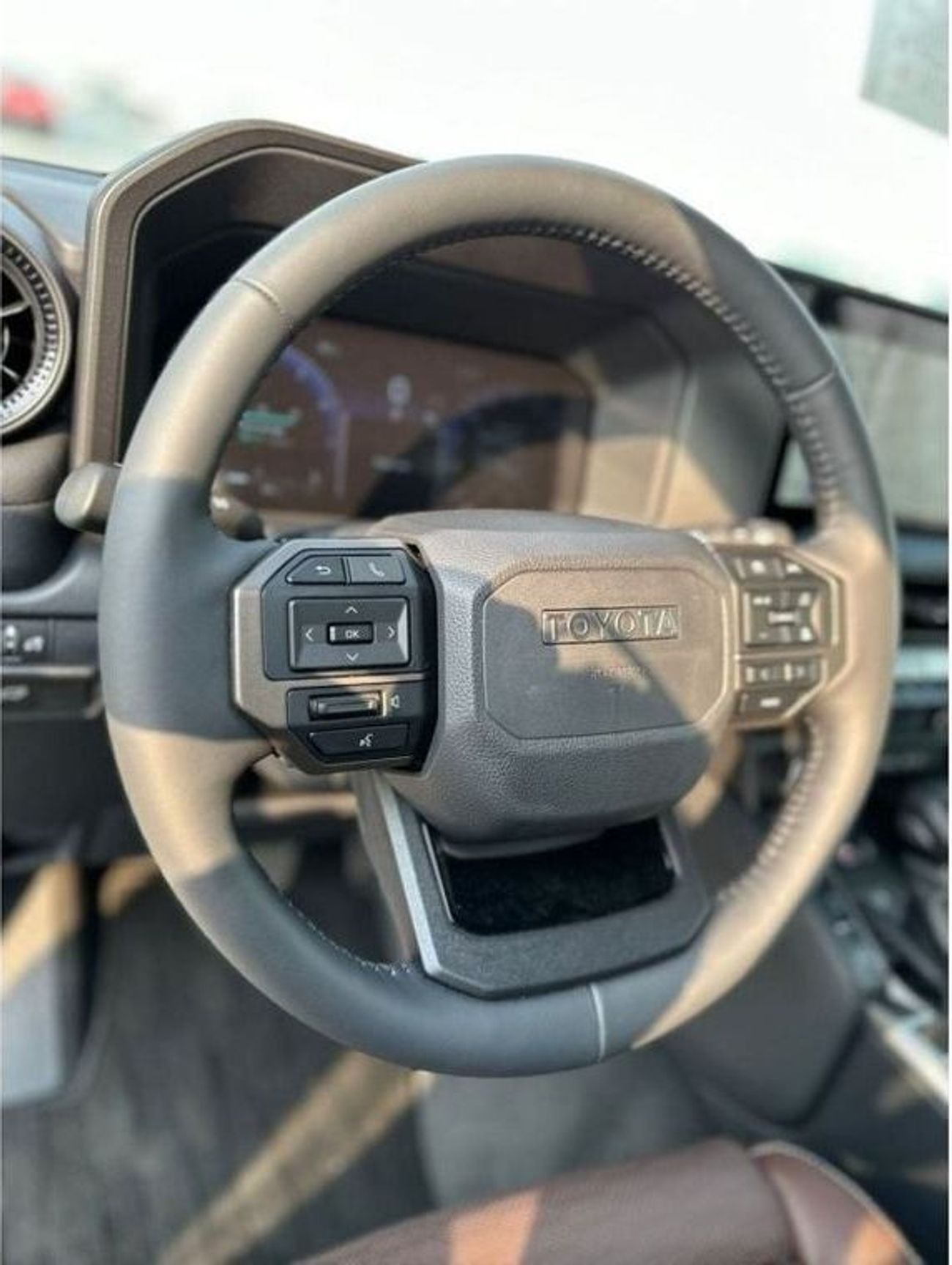 تويوتا برادو Toyota Land Cruiser Prado First Edition 2.4L Al-Futtaim specifications