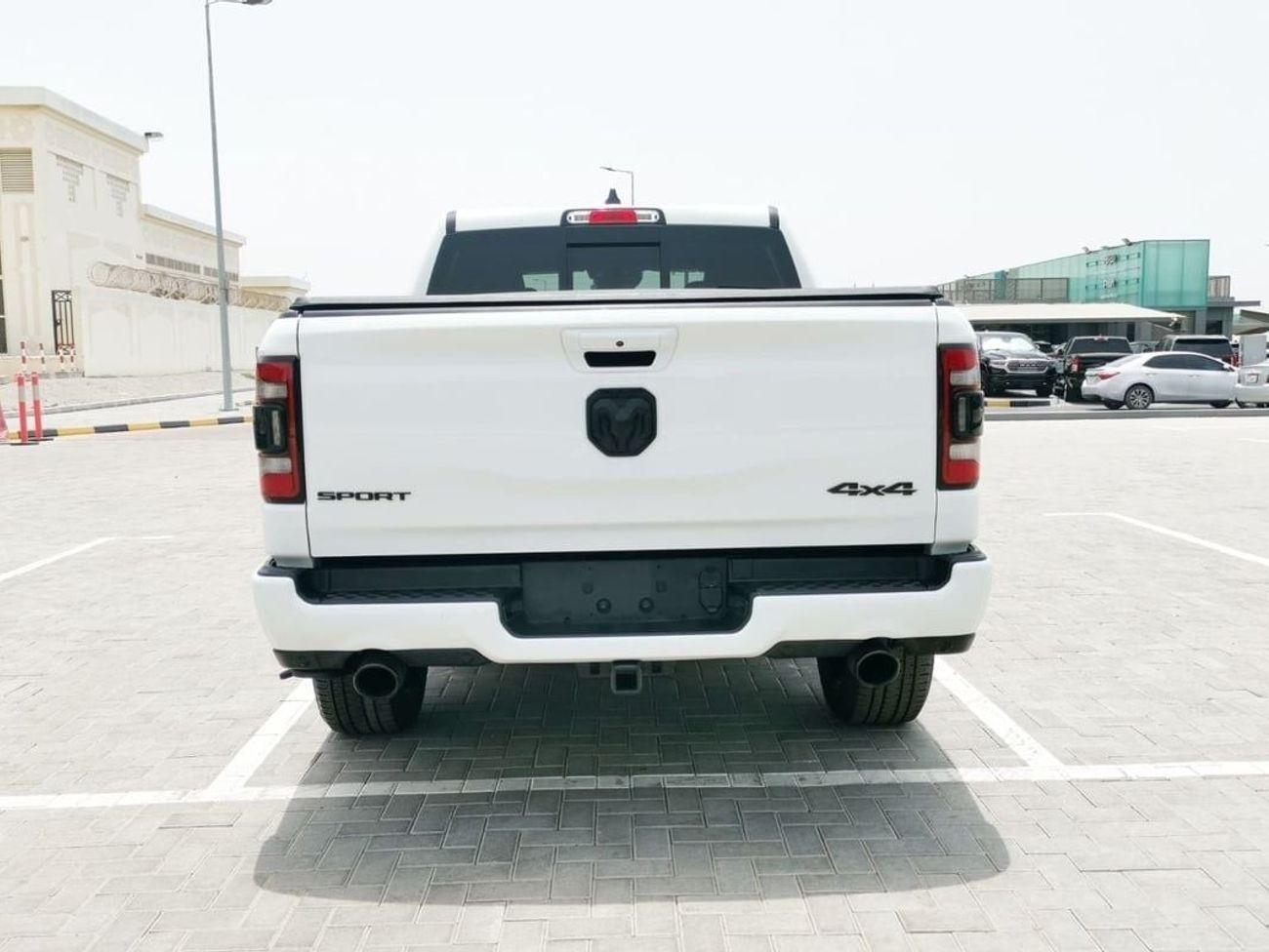 RAM 1500 Dodge RAM Sport - 2022 - White