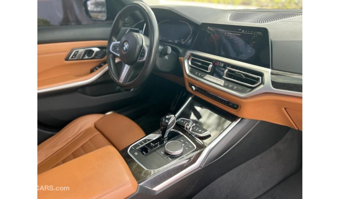 BMW 330 Luxury Line BMW 330I 2019 GCC M PACKAGE SPECIAL EDDITION  UNDER WARRANTY