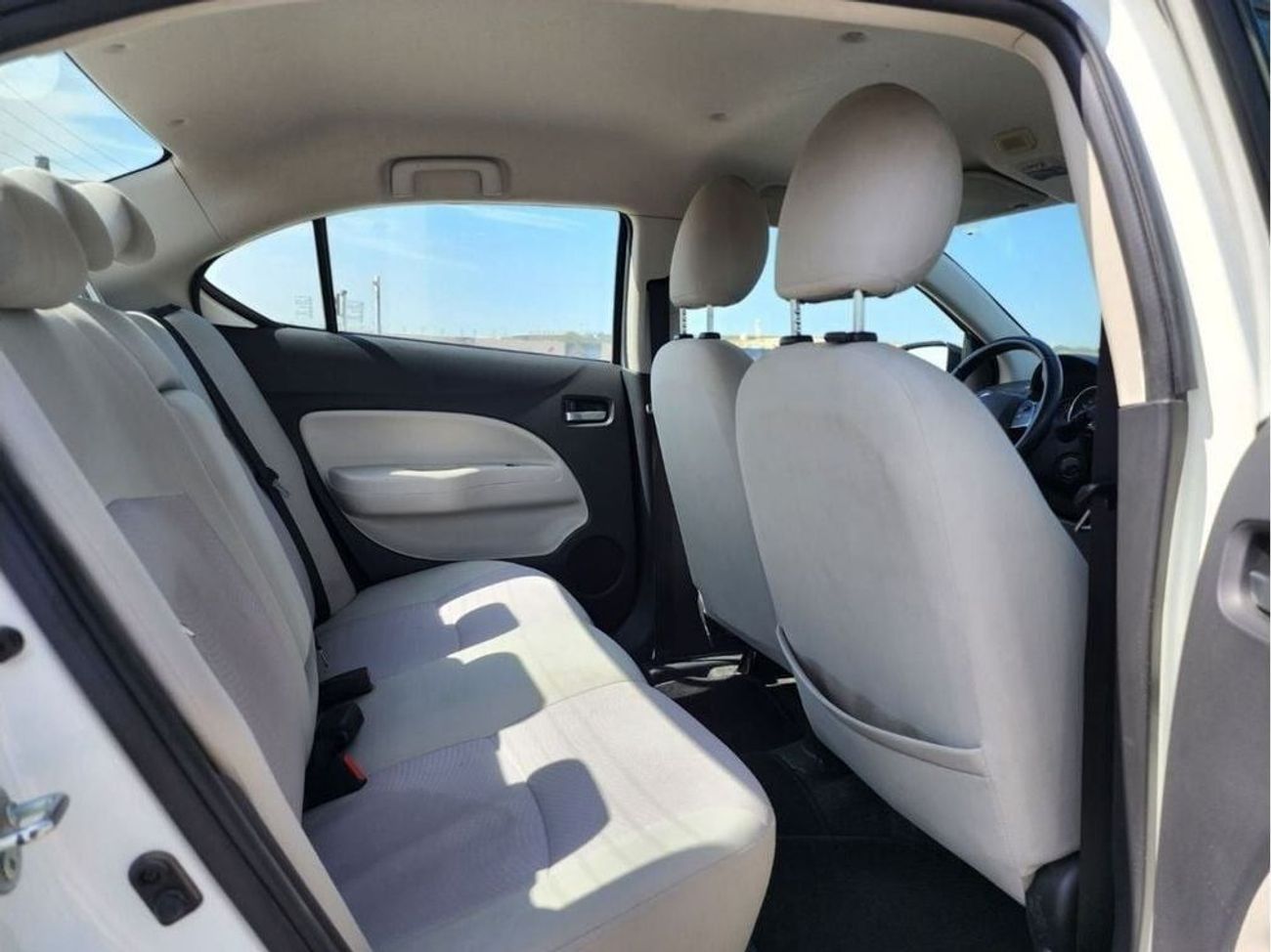 Mitsubishi Attrage GLX Mid 1.2L