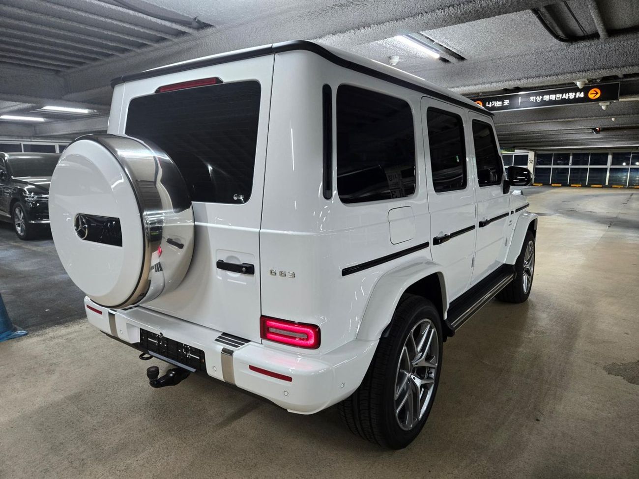 Mercedes-Benz G 63 AMG MERCEDES G63 2026