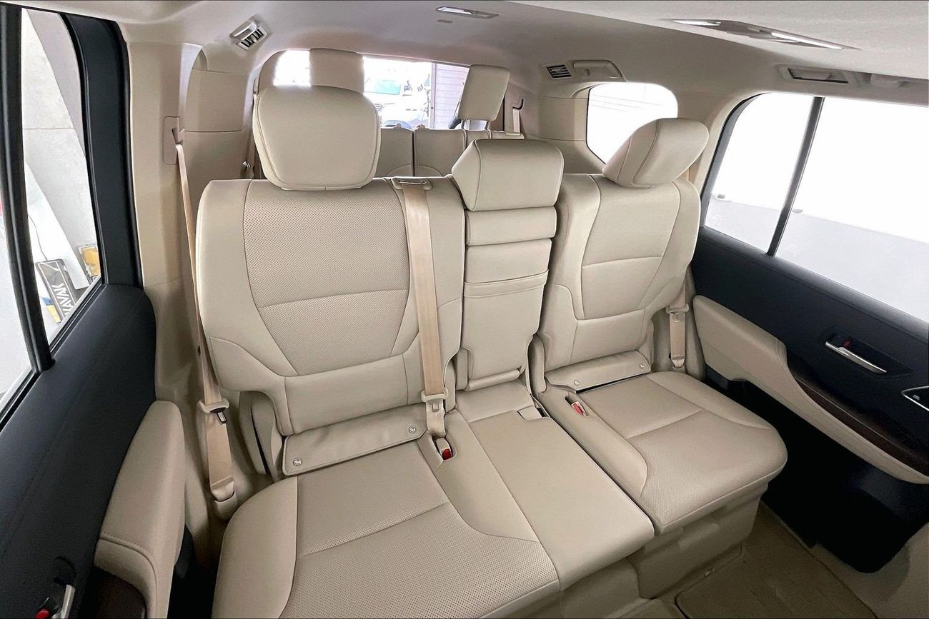 Toyota Land Cruiser GXR | National Day Celebration | Guaranteed Warranty | 0 Down Payment