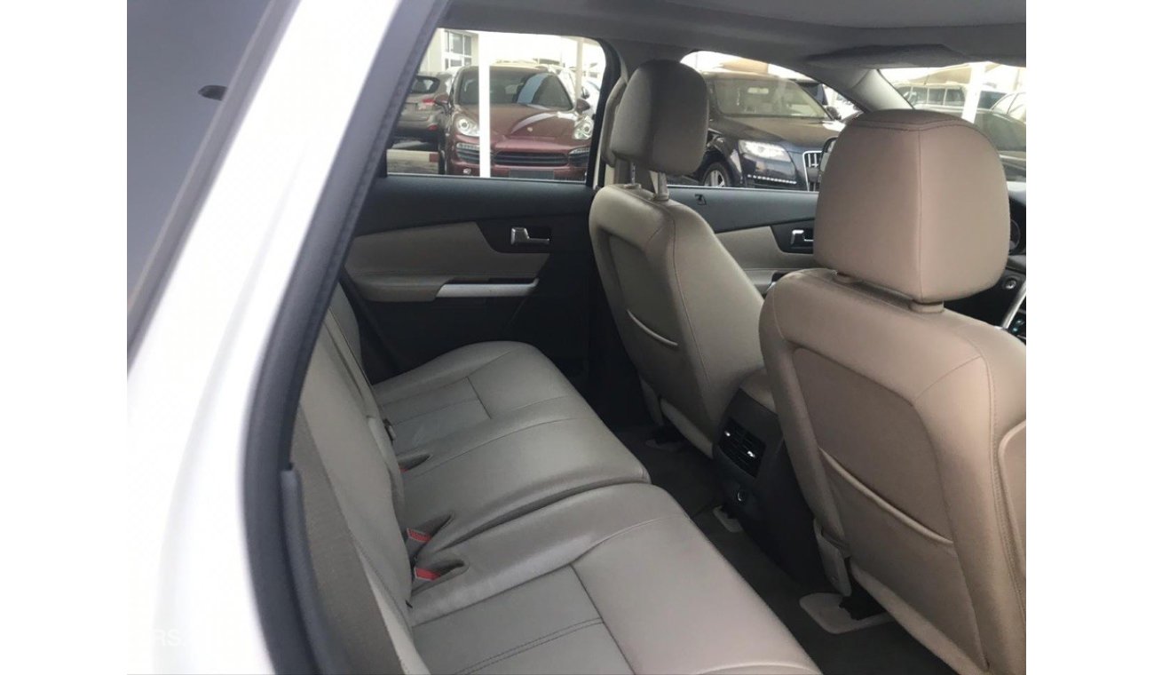 Ford Edge Ford Edge model 2012GCC car prefect condition no need any maintenance full option full service low m