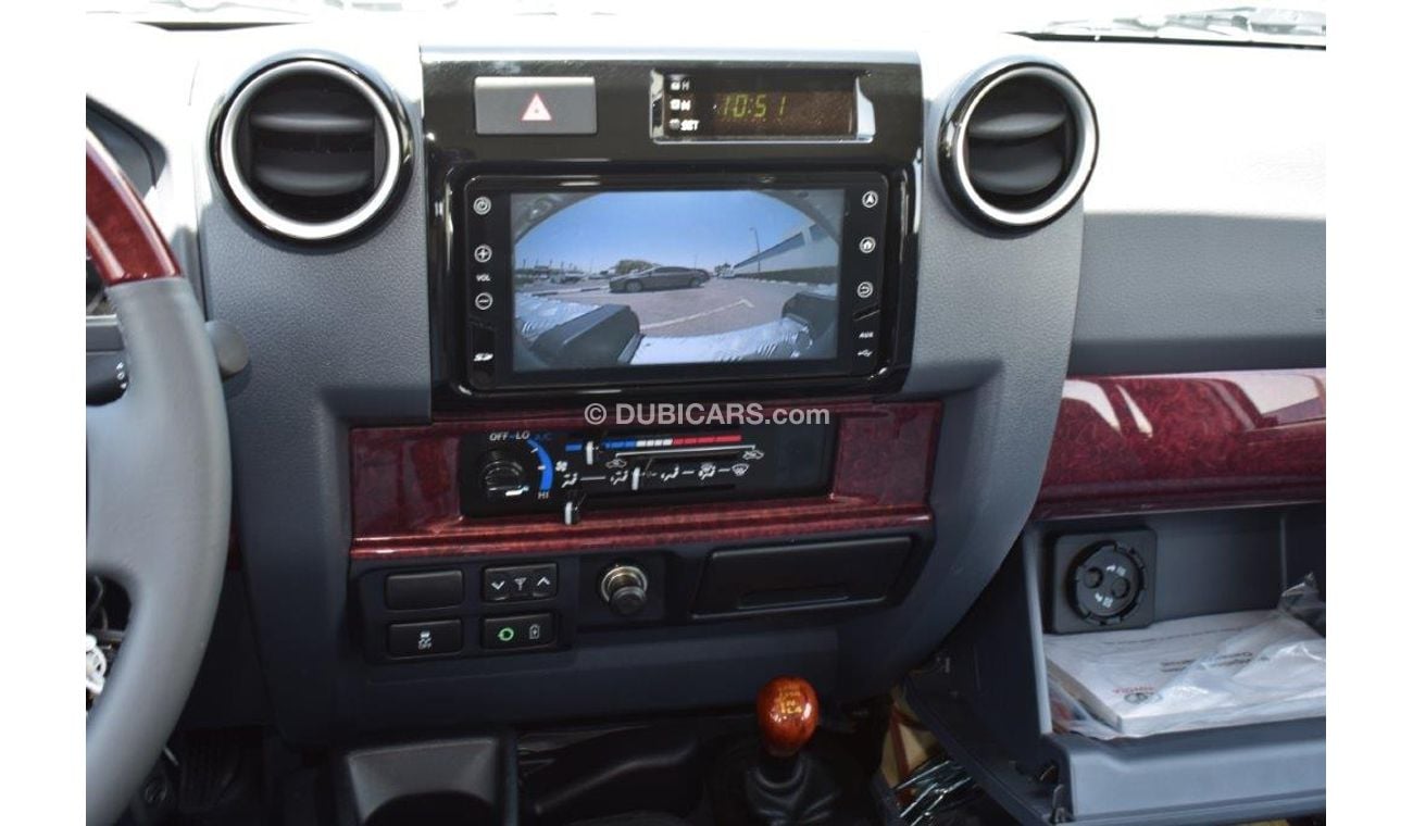 تويوتا لاند كروزر بيك آب Double Cab