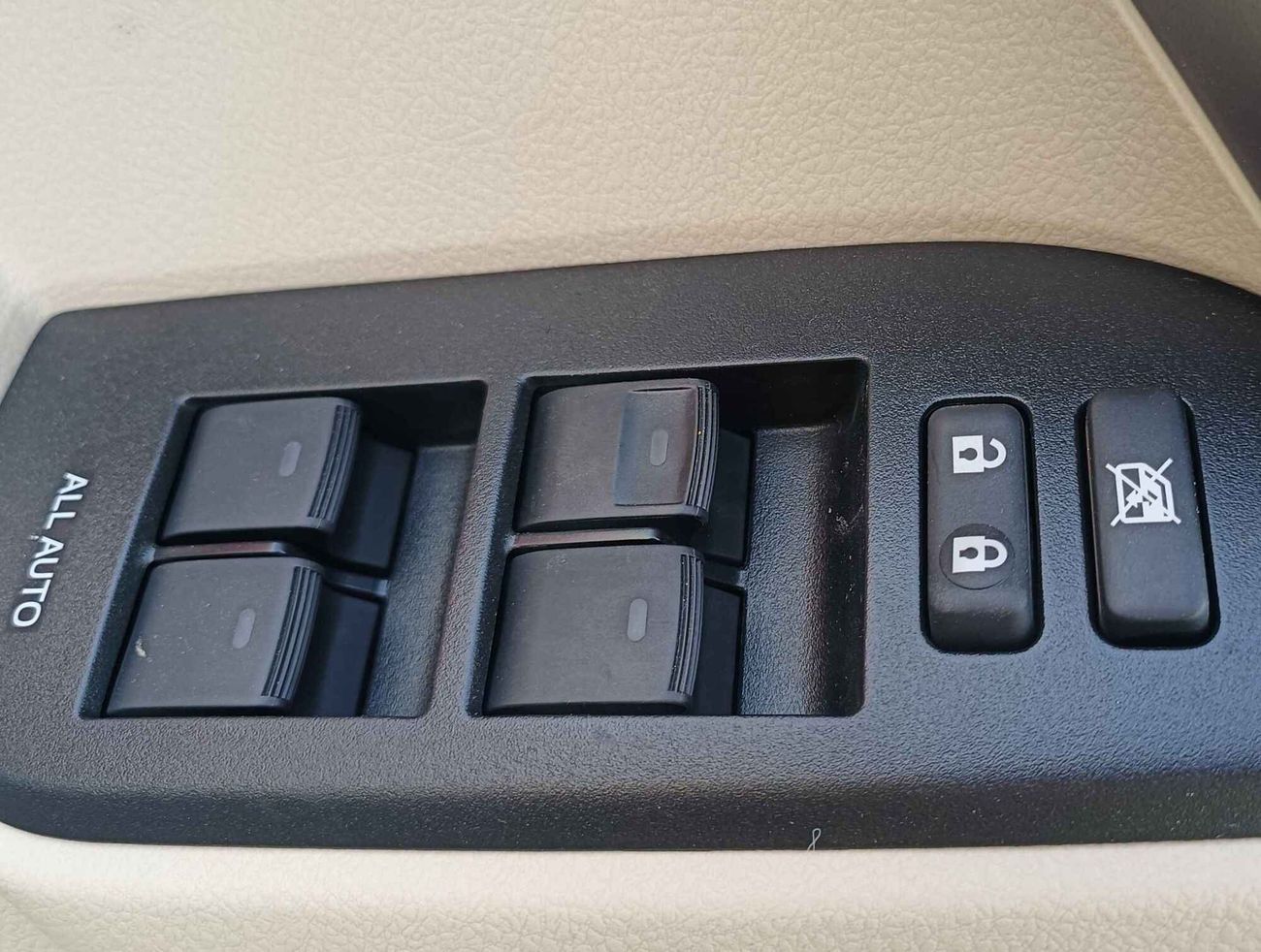 تويوتا برادو PRADO VX2, 4.0L V6 PETROL, DRIVER POWER SEATS / SUNROOF / AUTO A/C (CODE # PSR40VX2D)