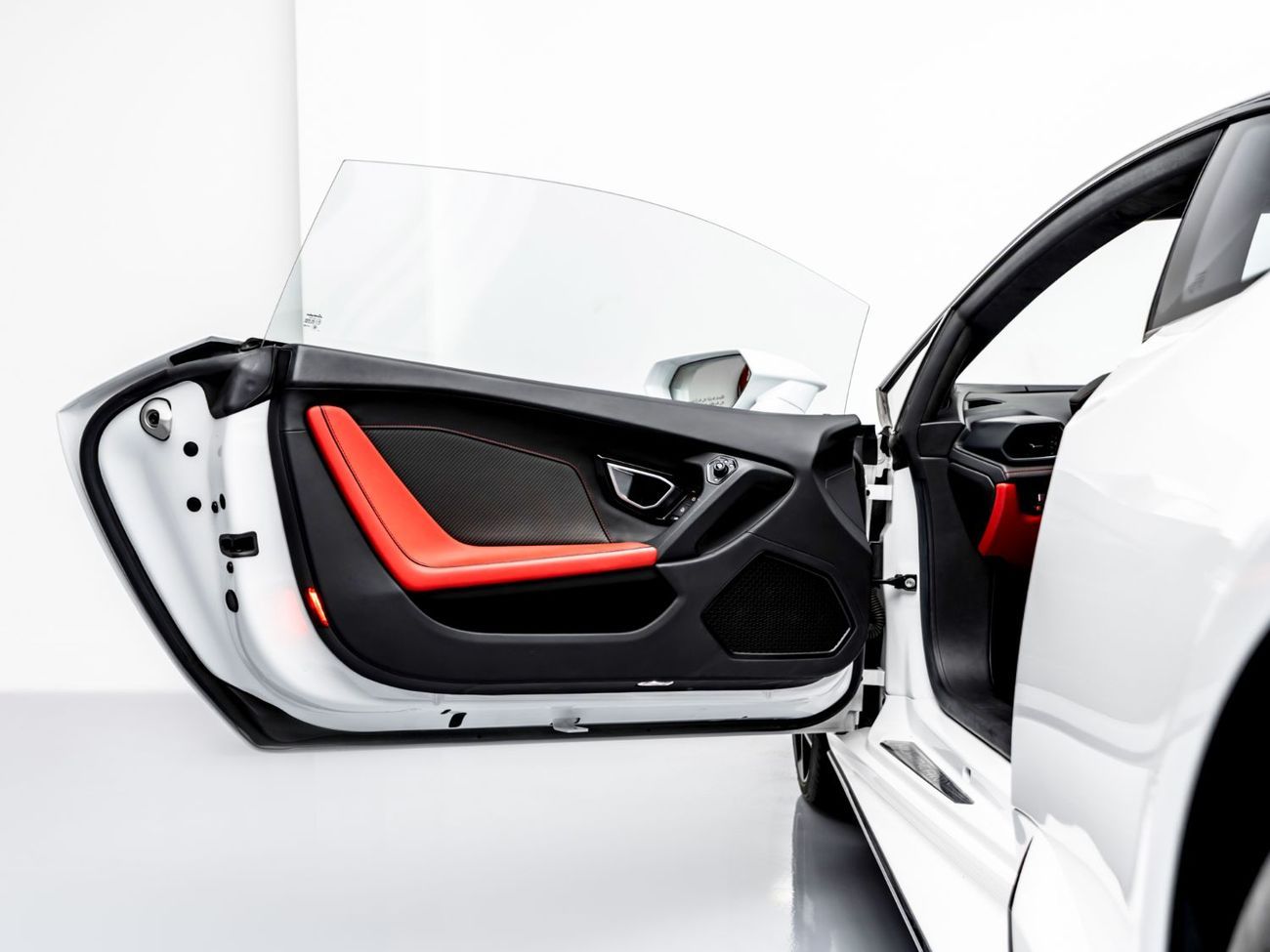 Lamborghini Huracan 2020 Lamborghini Huracan Evo, October 2025 Lamborghini Warranty, Low KMs, GCC