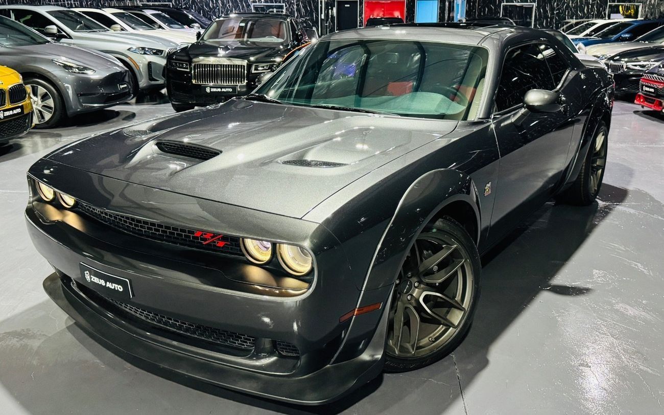 Dodge Challenger R/T Scat Pack 6.4L 2019 Dodge Challenger 392, Full Service History, 485 HP, GCC